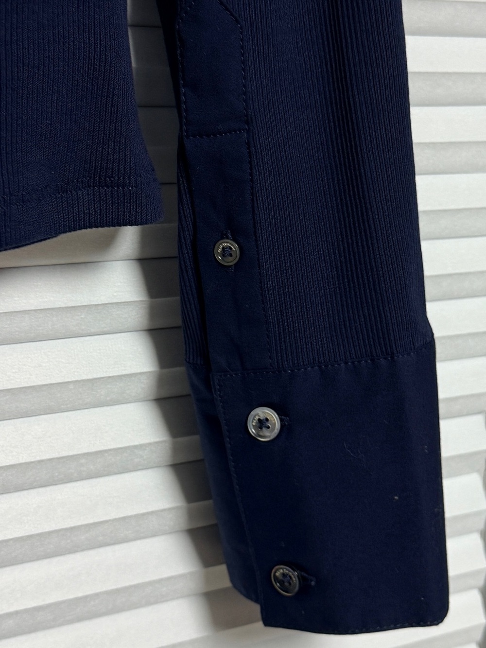 Elie Tahari Navy Long-Sleeve Button Front Shirt - New - Picture 4 of 8